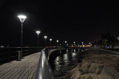 Kıbrıs 'ta Limasol Molos güzel bir gece