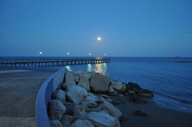 Kıbrıs Limasol Enaerios gecede