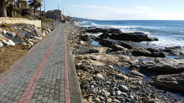  Kıbrıs'ta güzel Amathus Beach Limasol