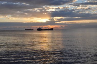 Kargo gemisi ulaşım