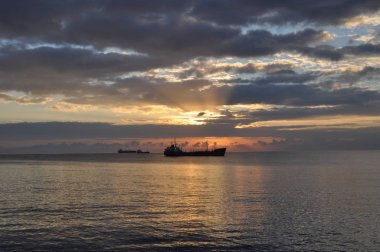 Kargo gemisi ulaşım