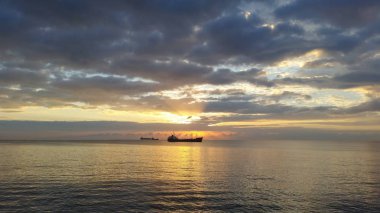 Kargo gemisi ulaşım