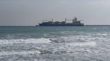 Kargo gemisi ulaşım