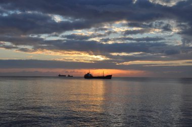 Kargo gemisi ulaşım