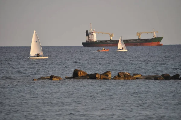 Açık denizde güzel tekne