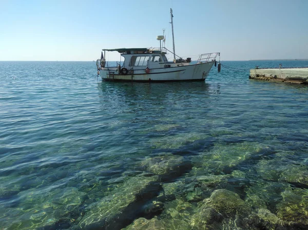 Beau Bateau Pleine Mer — Photo