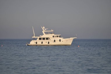 Açık denizde güzel Lüks Yat