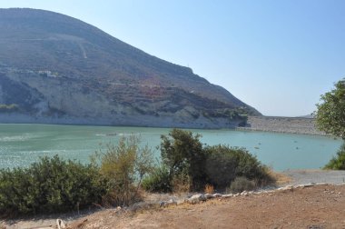 Kıbrıs'ta güzel Germasogeia Barajı