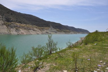 Kıbrıs'ta güzel Kouris Barajı