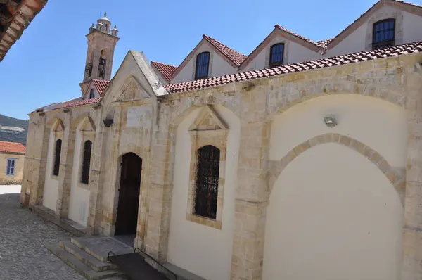 Beau Monastère Orthodoxe Timiou Stabrou Chypre — Photo