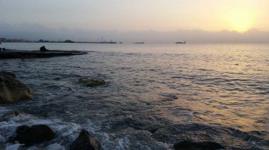 Güzel gün batımı doğal deniz manzara