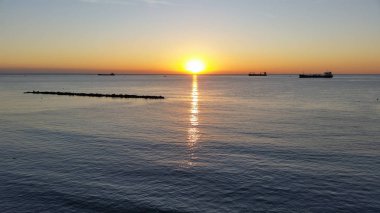 Güzel gün batımı doğal deniz manzara