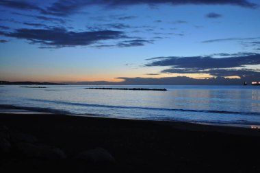 Güzel gün batımı doğal deniz manzara