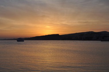 Güzel gün batımı doğal deniz manzara
