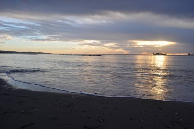 Güzel gün batımı doğal deniz manzara