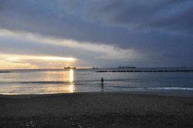 Güzel gün batımı doğal deniz manzara