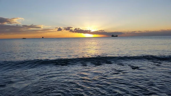 Den Vackra Solnedgången Naturliga Havslandskapet — Stockfoto
