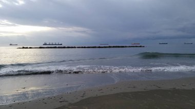 Güzel gün batımı doğal deniz manzara