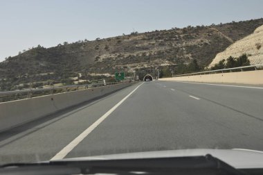 Küçük Tünel yolu