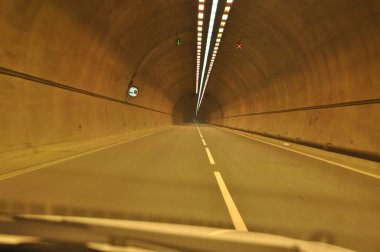 Küçük Tünel yolu