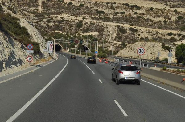 Pequeña Carretera Del Túnel — Foto de Stock