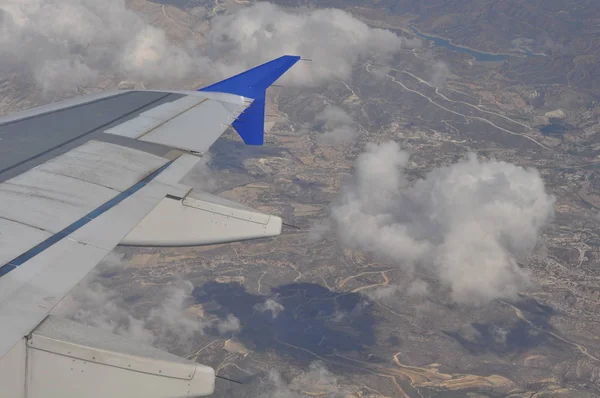 飛行機の窓からの美しい眺め キプロス — ストック写真