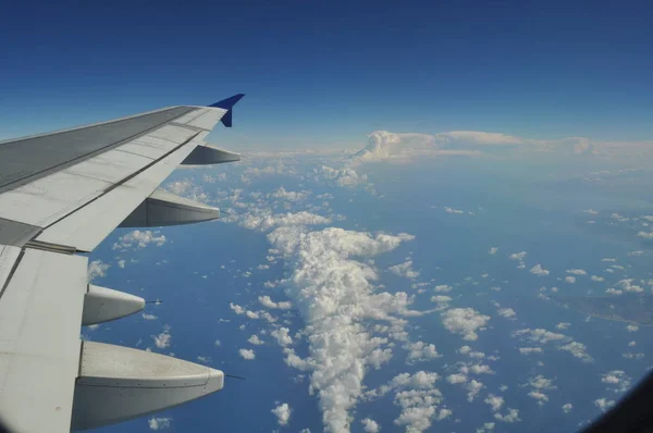 Den Vackra Utsikten Från Flygplans Fönstret Himmel Och Moln — Stockfoto