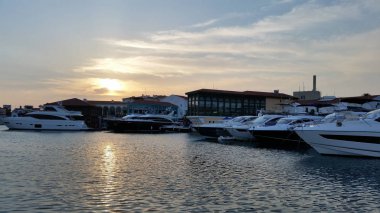 Kıbrıs'ta güzel Limasol Marina