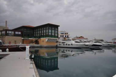 Kıbrıs'ta güzel Limasol Marina