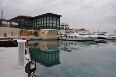 Kıbrıs'ta güzel Limasol Marina