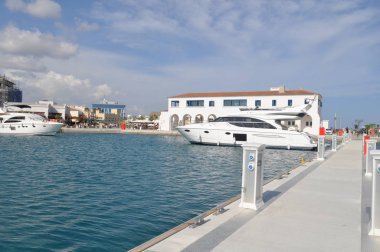Kıbrıs'ta güzel Limasol Marina