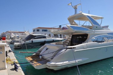 Kıbrıs'ta güzel Limasol Marina
