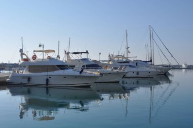 Kıbrıs'ta güzel Limasol Marina