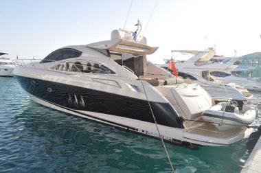 Kıbrıs'ta güzel Limasol Marina