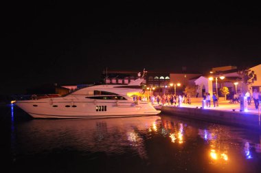 Kıbrıs'ta güzel Gece Limasol Marina