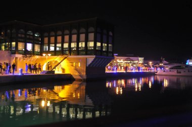 Kıbrıs'ta güzel Gece Limasol Marina
