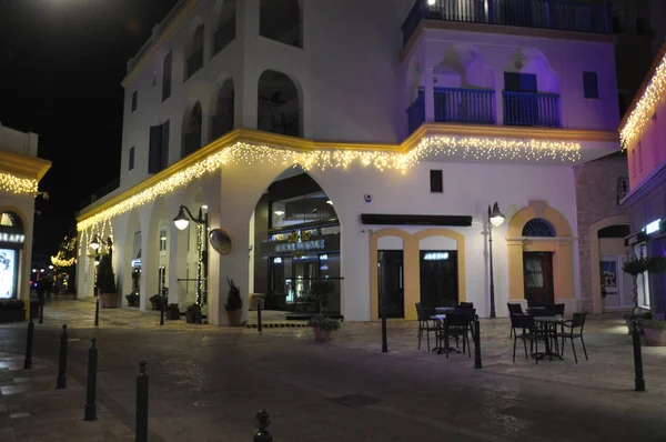 Kıbrıs'ta güzel Noel Gecesi Limasol Marina