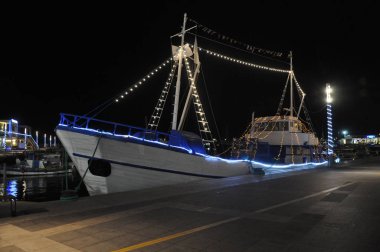 Kıbrıs'ta güzel Gece Eski Port Limasol