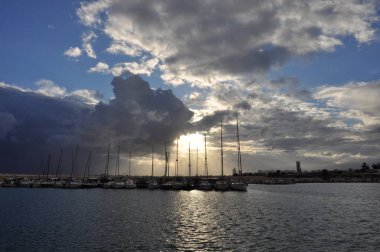 Kıbrıs'ta güzel Zygi Marina