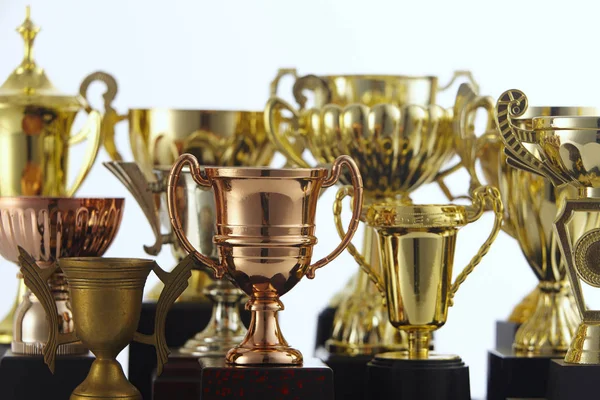 Grupo Troféus Sobre Fundo Branco — Fotografia de Stock