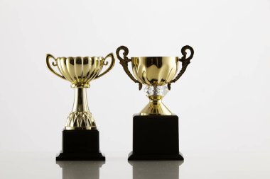 Beyaz arka plan, kupa yakın çekim