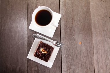 üstten görünüm fincan çay ve kek