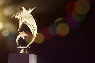 Trophy üzerinde siyah arka plan, yakın çekim