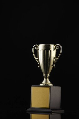 Trophy üzerinde siyah arka plan, yakın çekim