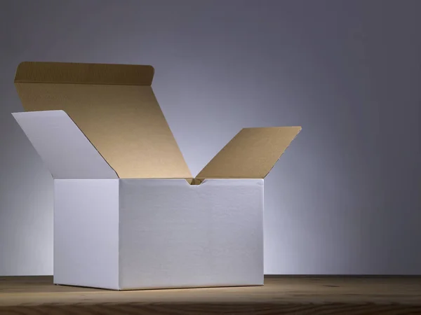 Caja Papel Blanco Blanco Sobre Mesa Madera — Foto de Stock