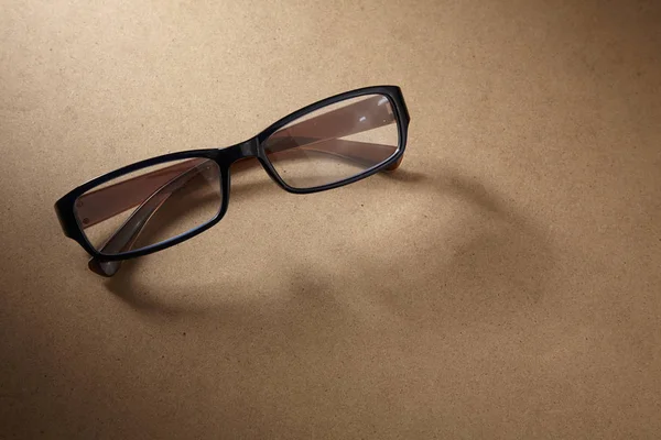 木製の背景上で眼鏡のペア — ストック写真