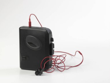 Beyaz arka plan üzerinde Vintage kaset çalar