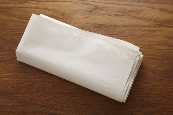 Чистый Бумажный Свиток Деревянном Столе — стоковое фото