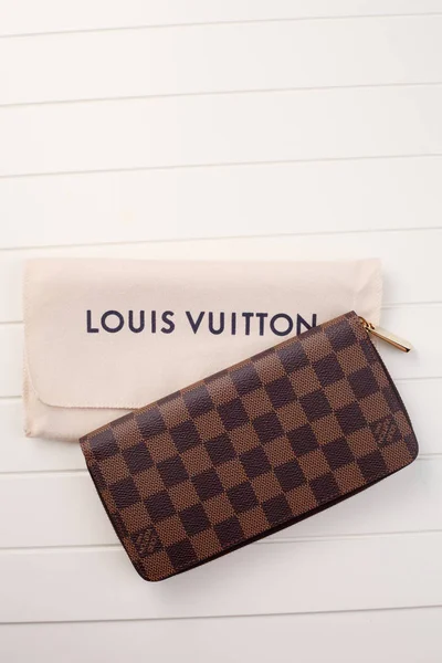 Kuala Lumpur Malaysien Dezember 2016 Louis Vuitton Wallet Auf Weißem — Stockfoto