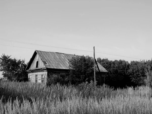 Gammalt Hus Den Ryska Byn Mot Himlen — Stockfoto